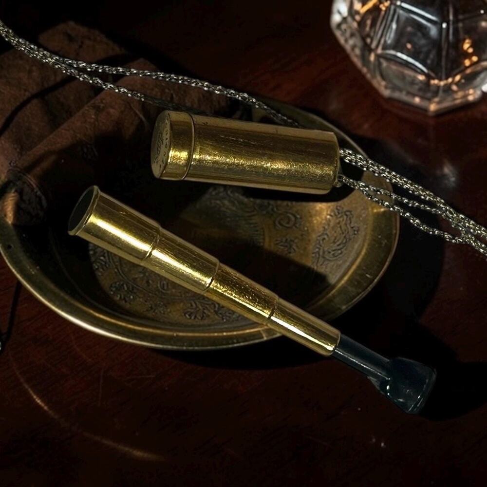 Vintage Scope Cigarette Holder in Pendant Case, Patent Pending Brass Tone